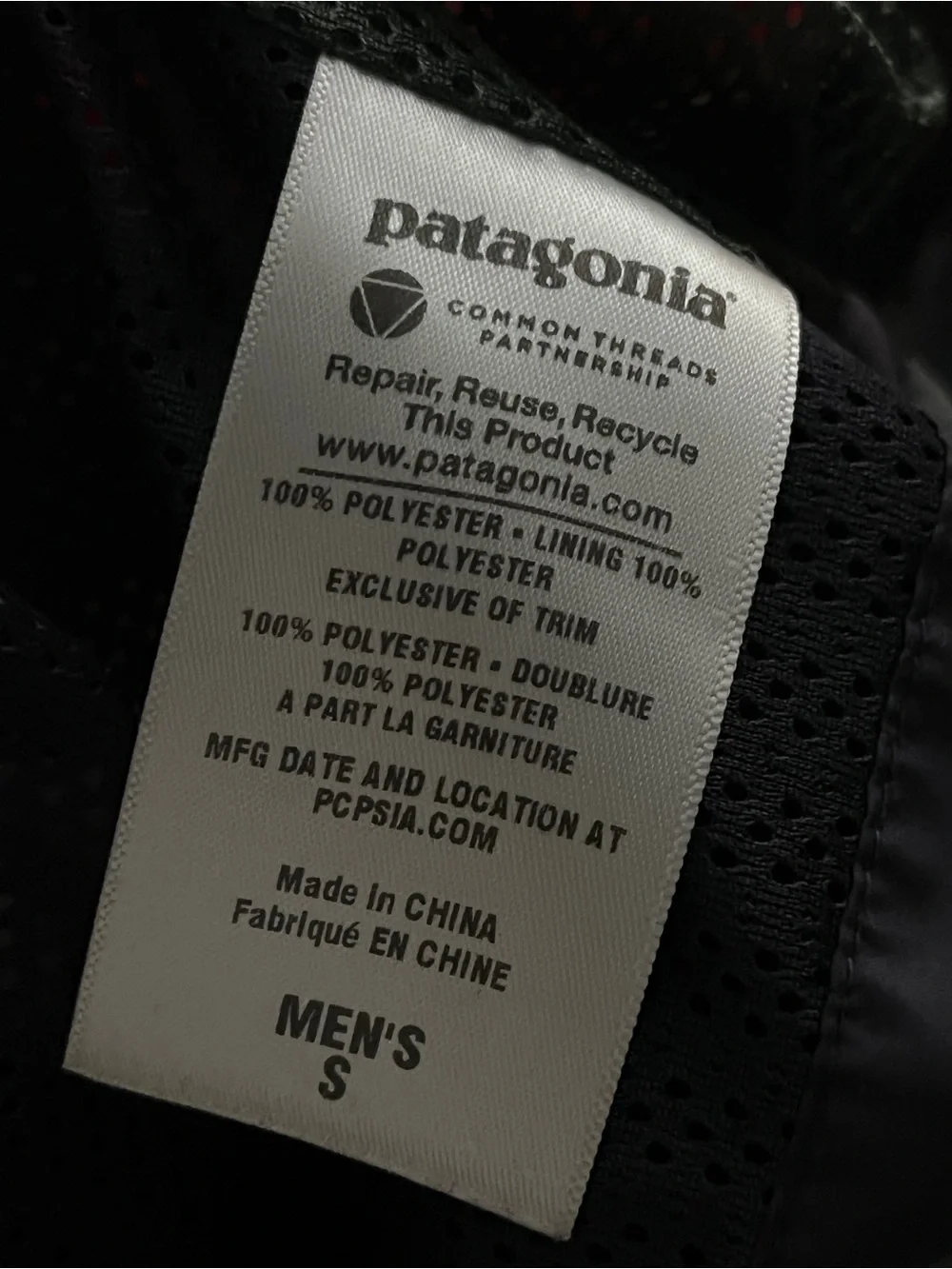 Patagonia Mens Red Waterproof Hardshell Hooded Rain Jacket‎ Size Small